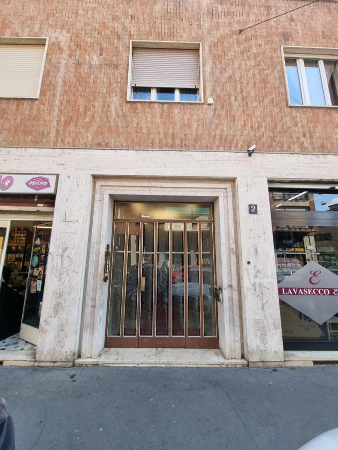 Spazioso Appartamento Con Terrazzo Navigli , Bocconi Milano Esterno foto